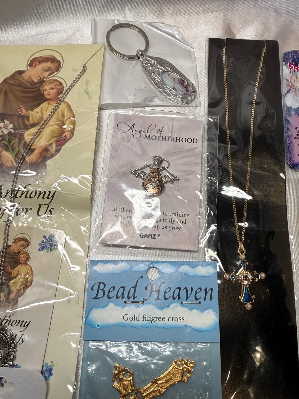 Religious Women’s Jewelry Angel Gold & Silver 14 Piece - Picture 3 of 8